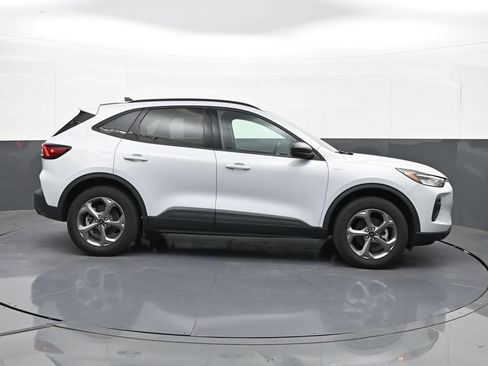 Used 2025 Ford Escape ST-Line AWD/4WD image 6