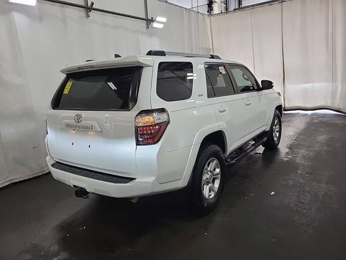 Used 2022 Toyota 4Runner SR5 Premium w/ Moonroof Package image 2