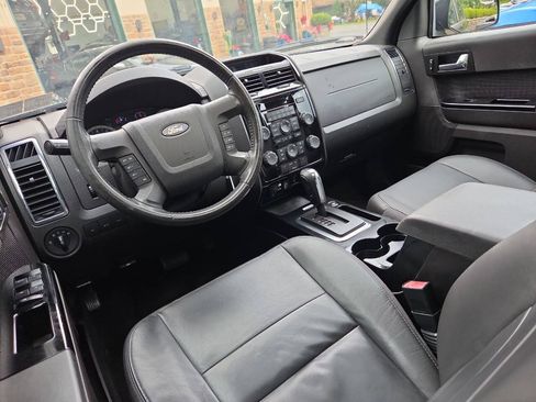 Used 2011 Ford Escape Limited w/ 301A Rapid Spec Order Code AWD/4WD image 18