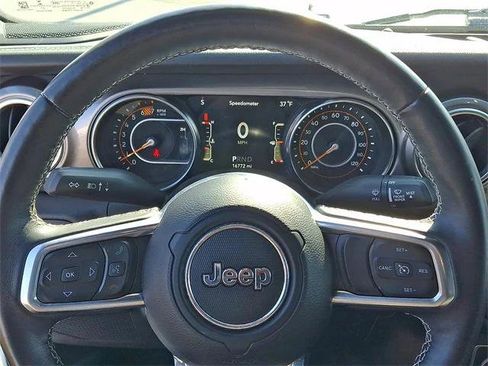 Certified 2021 Jeep Wrangler Unlimited Sahara image 19