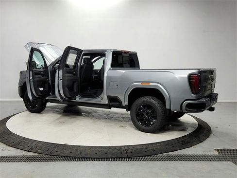 New 2026 GMC Sierra 2500 AT4 w/ AT4 Premium Plus Package image 13