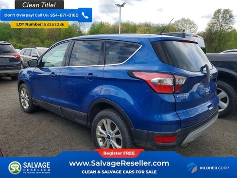 Used 2017 Ford Escape SE w/ SE Cold Weather Package AWD/4WD image 3