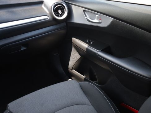 Used 2024 Kia Forte LXS FWD image 22