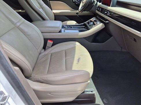 Used 2024 Lincoln Aviator Reserve w/ Equipment Group 201A RWD image 21