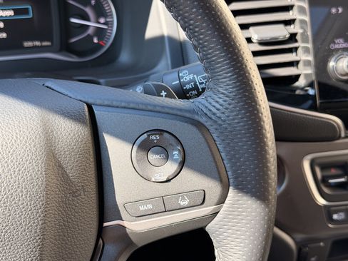 Used 2023 Honda Passport EX-L image 18