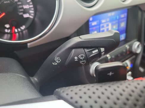 Used 2016 Ford Mustang GT Premium RWD image 31