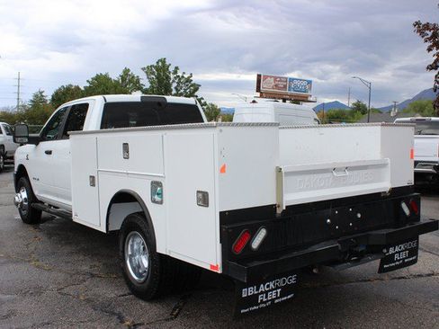 Used 2024 RAM 3500 SLT w/ Quick Order Package 2YG SLT AWD/4WD image 6