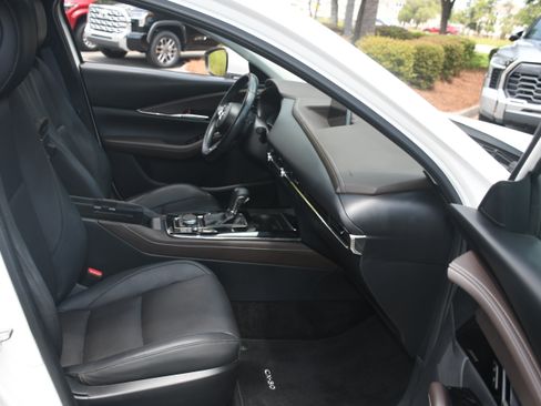 Used 2023 MAZDA CX-30 AWD 2.5 S w/ Premium Package image 21