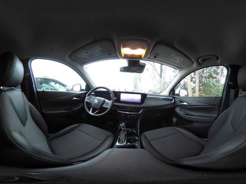 Used 2025 Buick Encore GX Preferred FWD image 41