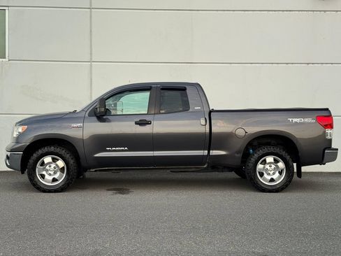 Used 2012 Toyota Tundra 4x4 Double Cab w/ TRD Off-Road Pkg image 4