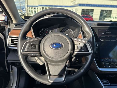 Used 2022 Subaru Outback Touring XT image 18