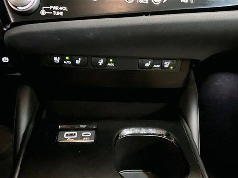 Certified 2023 Lexus ES 250 w/ Premium Package image 15