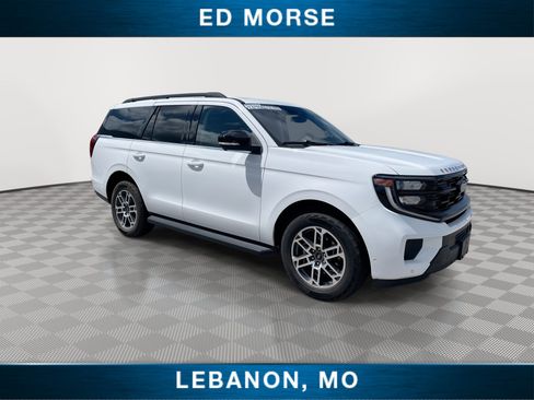 Certified 2025 Ford Expedition Active AWD/4WD image 2