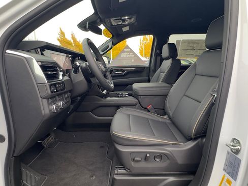 New 2026 GMC Yukon XL Elevation image 15