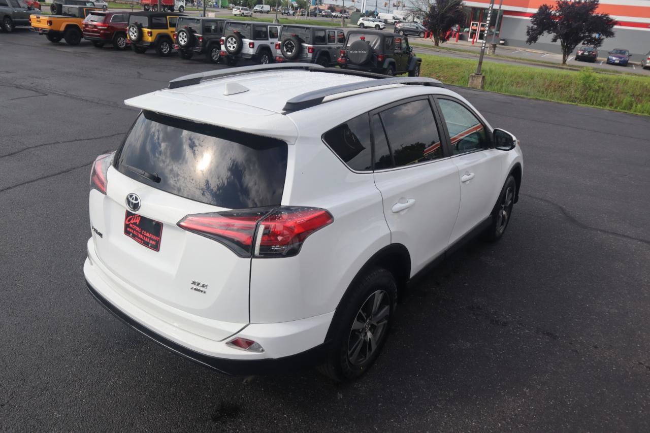 Used 2017 Toyota RAV4 XLE AWD/4WD image 24