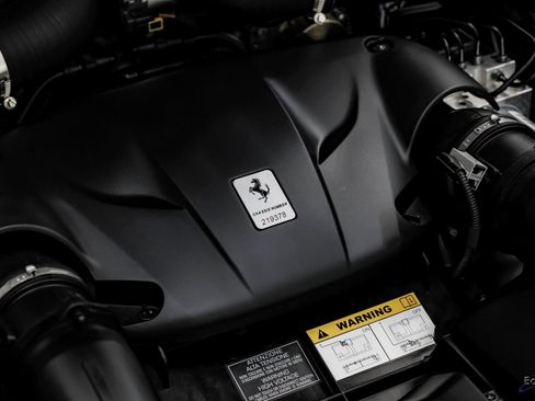 Used 2016 Ferrari California T image 92