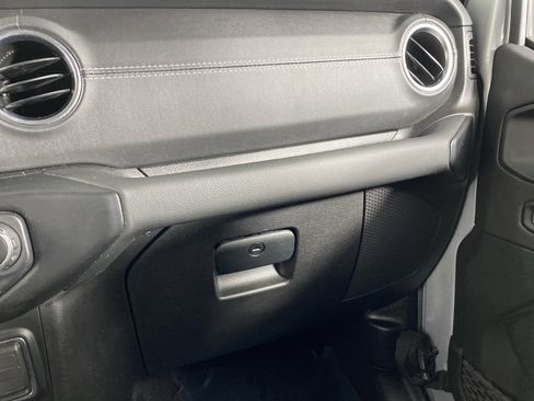 Used 2023 Jeep Wrangler Sahara w/ Cold Weather Group image 34