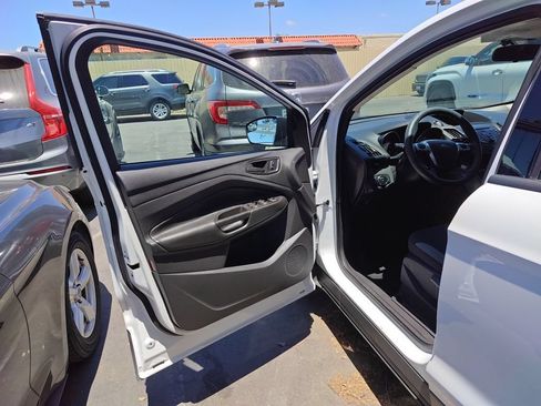 Used 2014 Ford Escape S FWD image 5