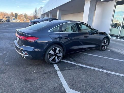 Used 2025 Audi A5 2.0T Prestige image 4