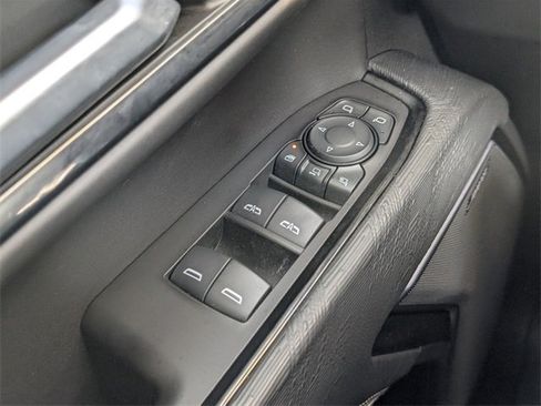 Used 2024 GMC Sierra 2500 AT4X image 32