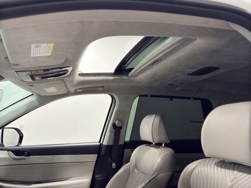 Used 2024 Hyundai Palisade Calligraphy image 28