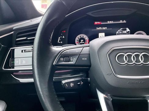 Used 2019 Audi Q8 Prestige w/ Luxury Package image 23