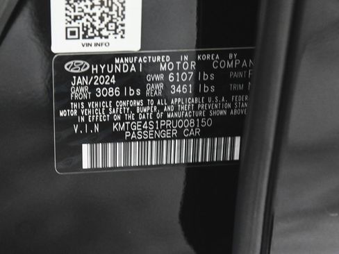 Used 2024 Genesis G80 image 13