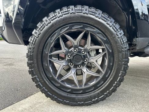Used 2019 Toyota 4Runner SR5 AWD/4WD image 29