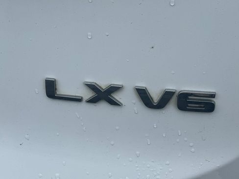 Used 2021 Kia Telluride LX FWD image 24