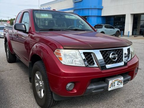Used 2012 Nissan Frontier SV w/ SV Premium Utility Pkg AWD/4WD image 4
