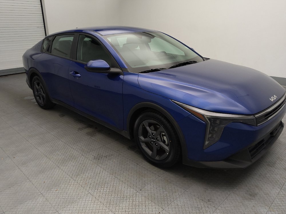 Used 2025 Kia K4 FWD image 11