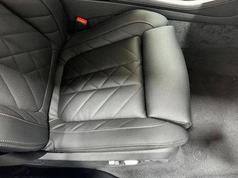 Used 2026 BMW X5 xDrive40i w/ M Sport Package AWD/4WD image 29