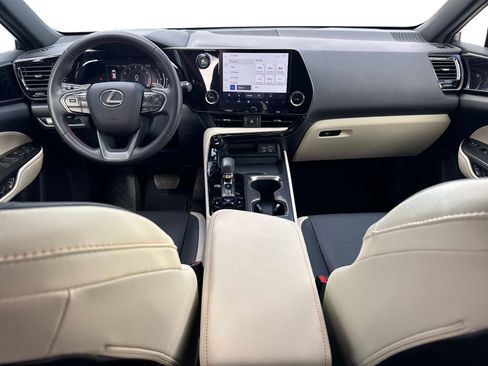 Used 2024 Lexus NX 250 FWD w/ Towing Package (2000 Lbs) image 16
