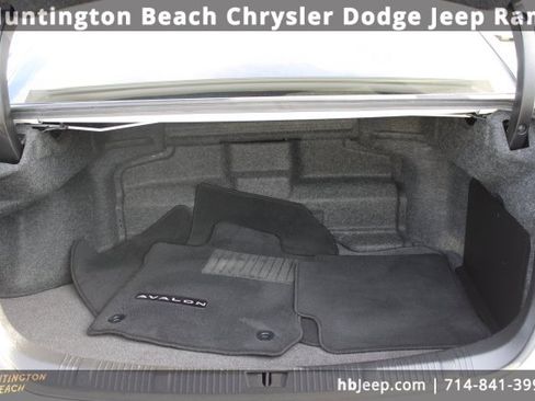 Used 2016 Toyota Avalon XLE Premium image 37