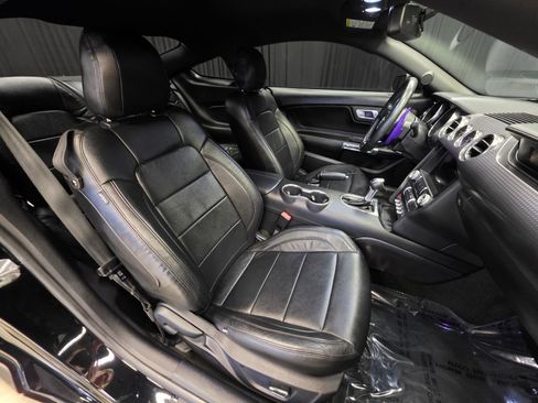 Used 2018 Ford Mustang GT w/ GT Performance Package image 29