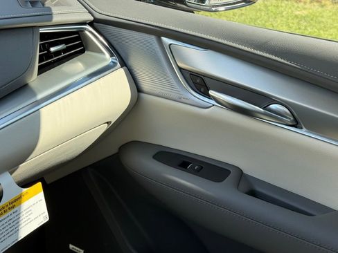 New 2026 Cadillac XT5 Premium Luxury w/ Driver Assist Package image 33