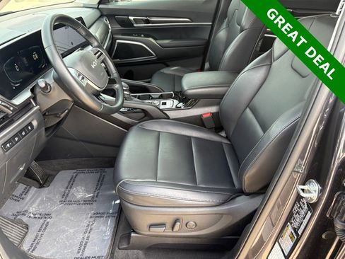 Used 2025 Kia Telluride S FWD image 30