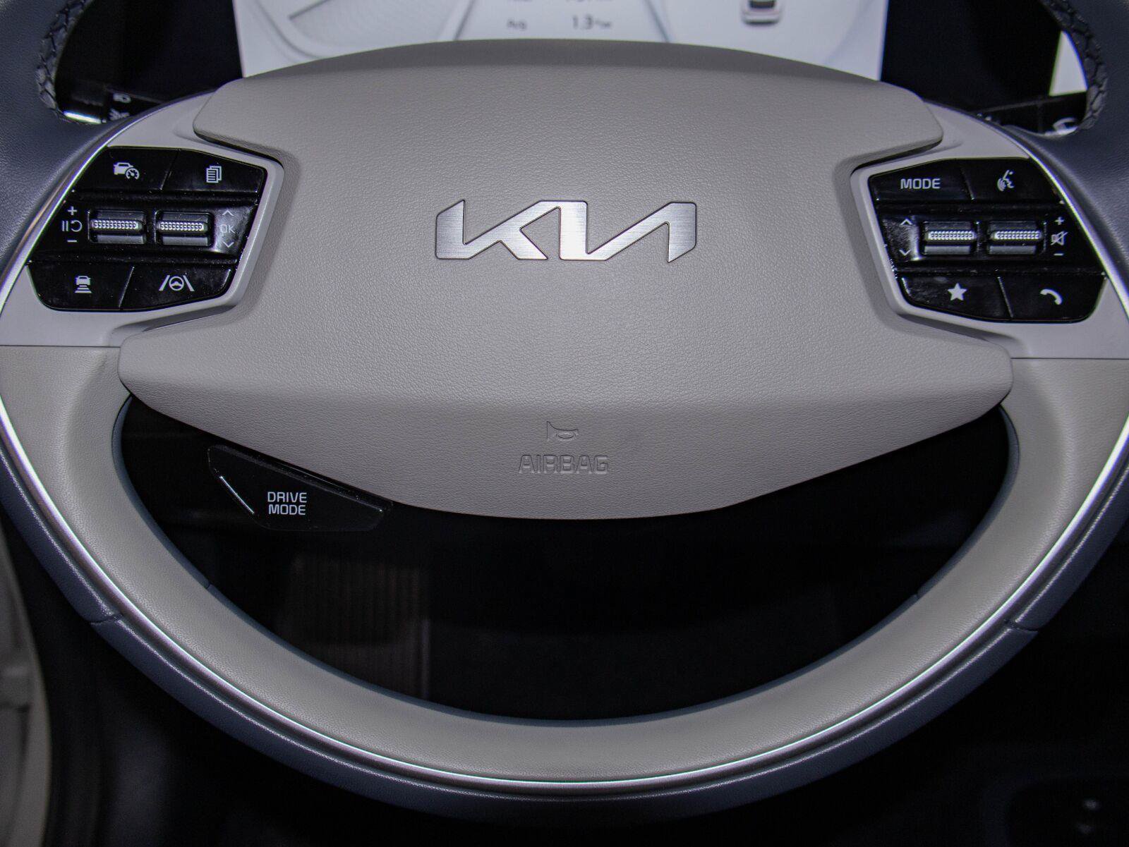 Used 2024 Kia EV6 Wind w/ Wind Technology Package RWD image 12
