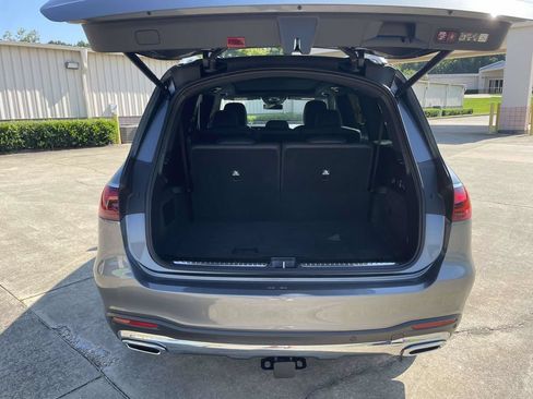 Used 2025 Mercedes-Benz GLS 450 4MATIC image 10