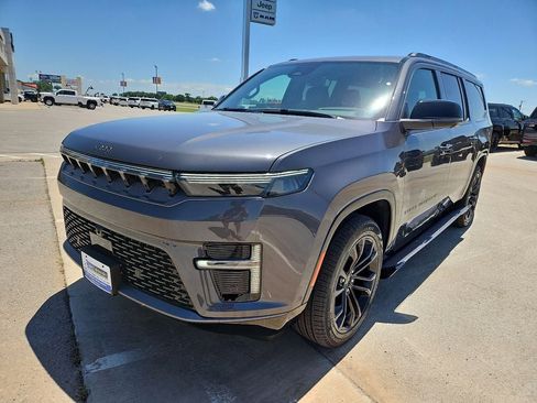 New 2026 Jeep Grand Wagoneer L Summit AWD/4WD image 1