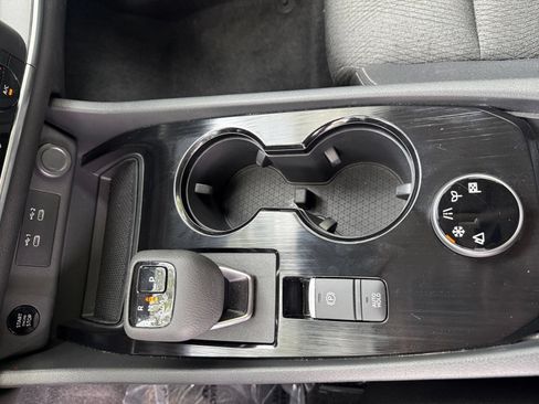 Used 2026 Nissan Rogue SV AWD/4WD image 35