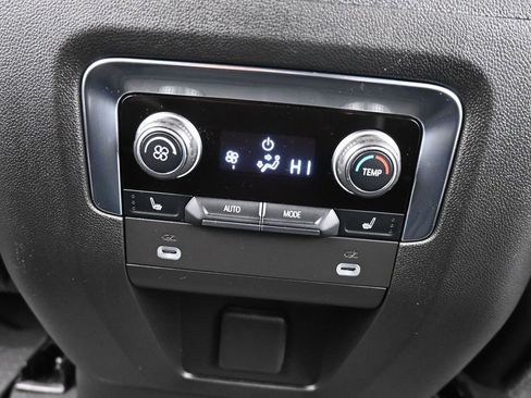 Used 2024 Chevrolet Tahoe Premier image 34