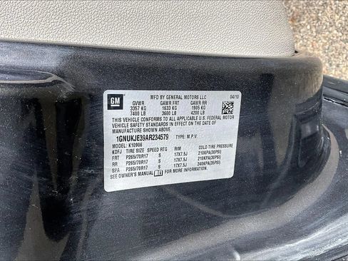 Used 2010 Chevrolet Suburban LT AWD/4WD image 20