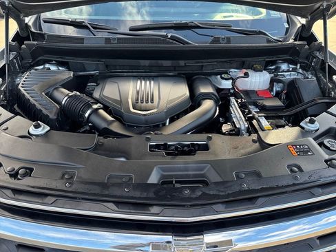 Used 2025 Chevrolet Traverse LT image 26