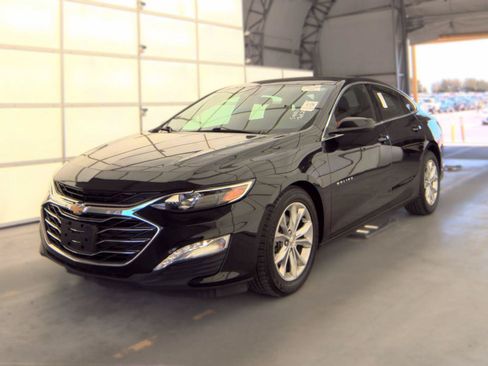 Used 2023 Chevrolet Malibu LT FWD image 2