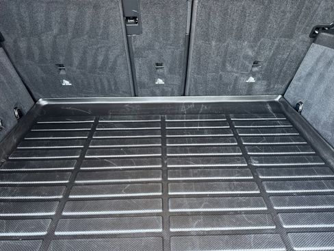 Certified 2022 Mercedes-Benz GLE 350 Silver w/ Premium Package image 15