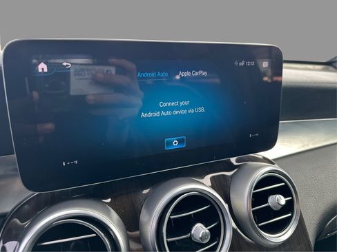 Used 2020 Mercedes-Benz GLC 300 image 26