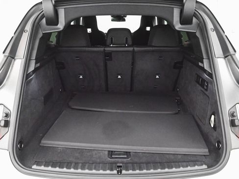 Used 2024 BMW iX xDrive50 w/ Premium Package image 34