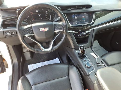Used 2020 Cadillac XT6 Premium Luxury AWD/4WD image 18