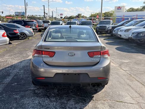 Used 2011 Kia Forte Koup EX FWD image 5